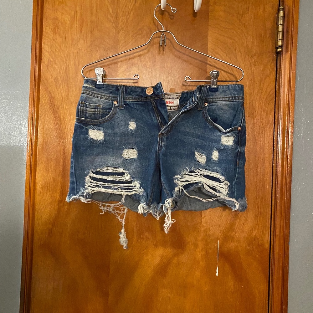 Junior distressed jean shorts